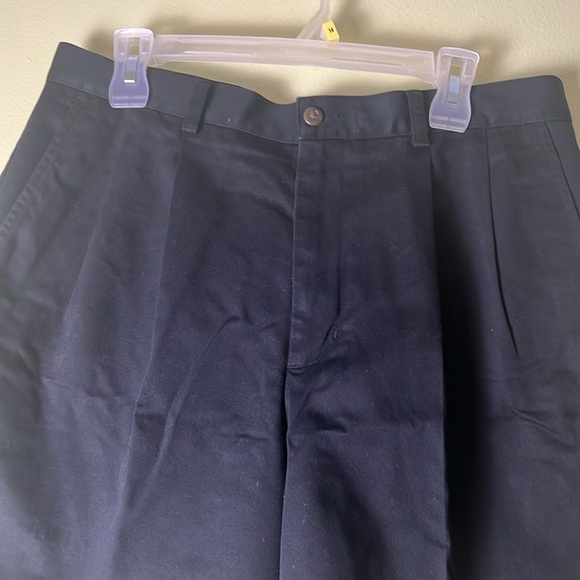 Nordstrom Black Flat Front Shorts Casual Style
Preppy , size 34 men short pants. - Picture 2 of 5